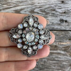 Vintage Jewelry Silver Tone Rhinestone Brooch Pin